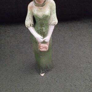 Goebel figerine Women green dress hat West Germany